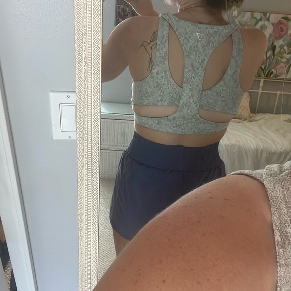 Gymshark Sportsbra - Picture 3 of 4